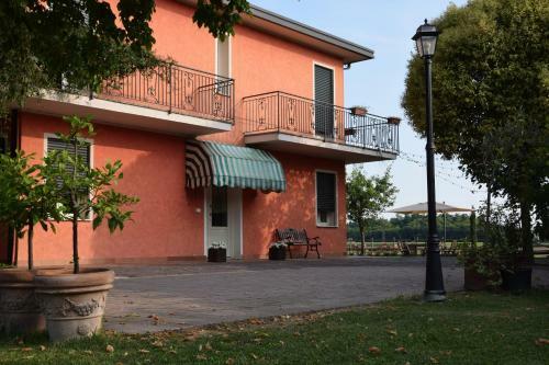 Ginevra's Country Home