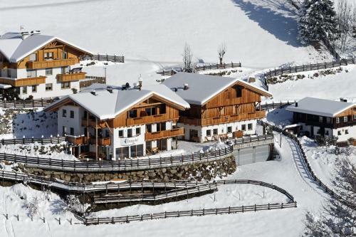 Agroturismo Enzianhof - Nature Apartments