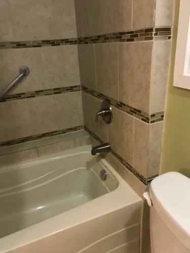 Villa Secluded Charming Cottage 2 Minutes From Lake