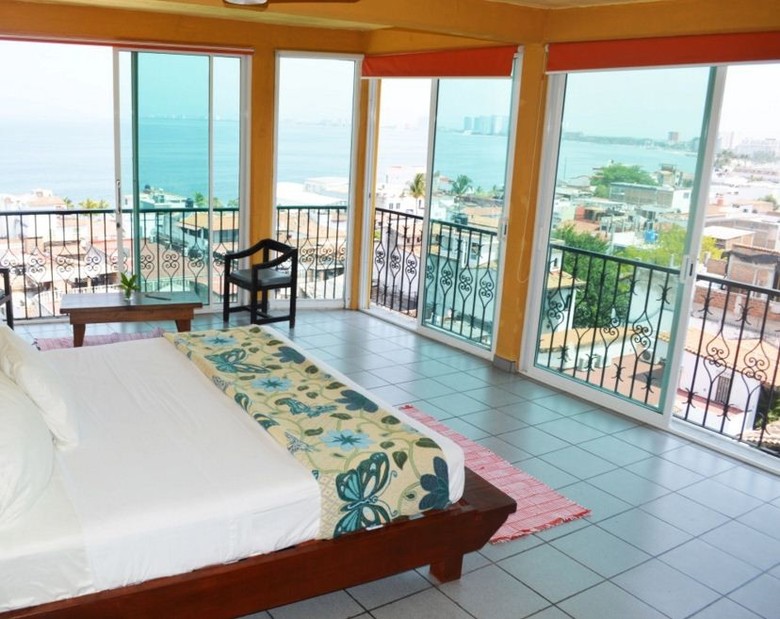 Albergue Hostal Vallarta Suites