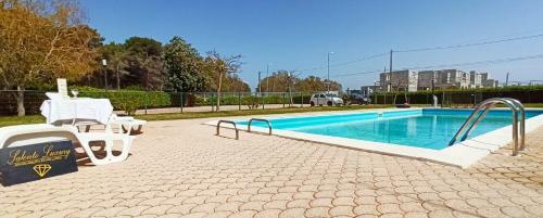 Apartamento Luxury Holiday House With Pool In Torre Lapillo
