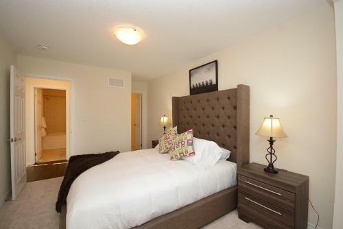 Townhome Collection By Royal Stays - Milton On