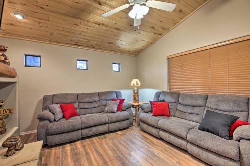 Quaint Warbirds Nest Cabin In Bison Ranch!