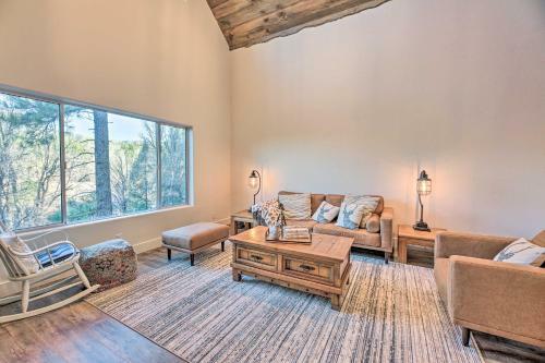 Cabin 404 Payson Getaway With Deck Mtn-views!