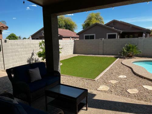 Charming Peoria Home 5br With Pool