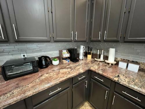Cozy Farmhouse At Cactus Haven