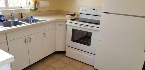 Posada 1 Or 3 Bedroom Apartment With Full Kitchen