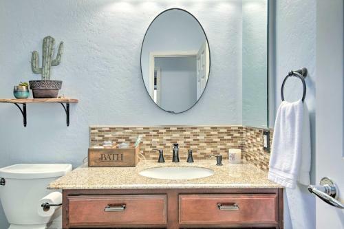 Apartamento Colorful Casita With Mod Interior, 2 Fireplaces