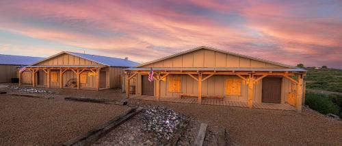 Motel Tombstone Miners Cabins