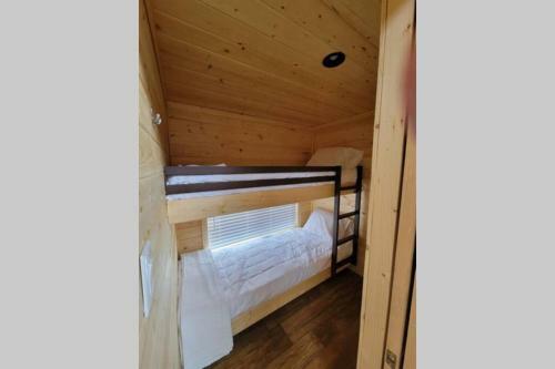 Grand Canyon Ridge #77 -tiny Home -20 Min From South Rim-glamping Site