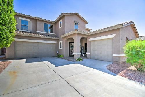 Oasis Home With Pool 1 Mi To Surprise Stadium!