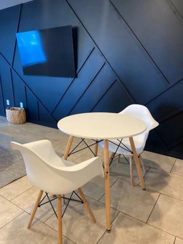 Apartamento The Modern Minimalist Unit B With Free Parking