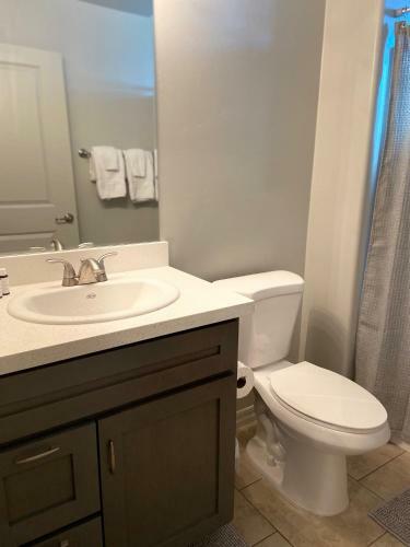 Apartamento The Modern Minimalist Unit B With Free Parking