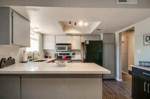 Remodeled Tempe Home In Prime Location