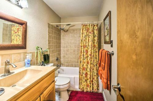 Waterfront Home With Dock 6 Mi To Hot Springs!