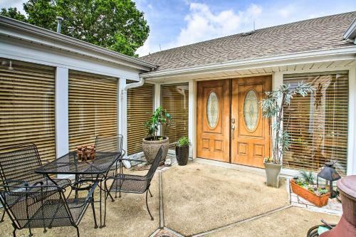 Waterfront Home With Dock 6 Mi To Hot Springs!