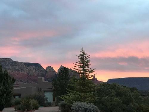 Mysedonaspirit - Fantastic Views Great Location