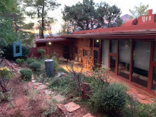 Saddle Rock Ranch B&B At West Sedona