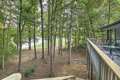 Hot Springs House With Spacious Deck And Grill!