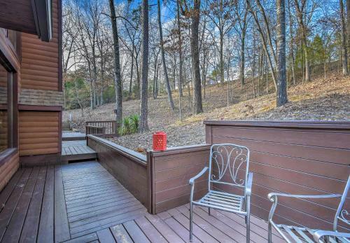 Luxury Hot Springs Cabin With Deck Near Lake Hamilton