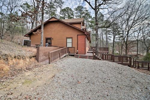Luxury Hot Springs Cabin With Deck Near Lake Hamilton