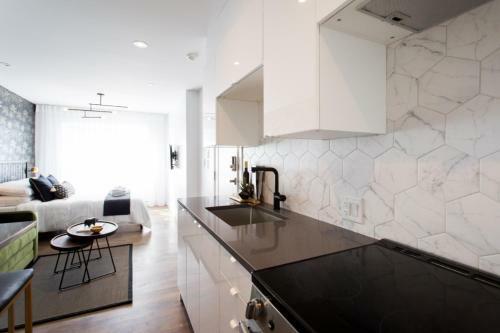 Apartamento Sunny Green Palms Micro Studio With Yard View By Den Stays