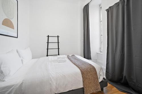 Old Port Montreal Apartments By Restavio