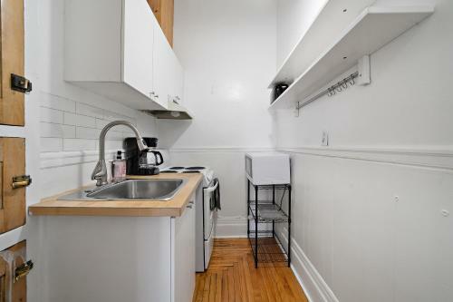 Old Port Montreal Apartments By Restavio