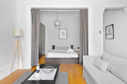 Old Port Montreal Apartments By Restavio