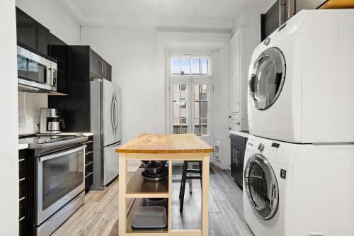 Old Port Montreal Apartments By Restavio