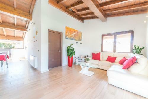 Villa Valentina . Sant Isidoro . 8 Min Da Capitana