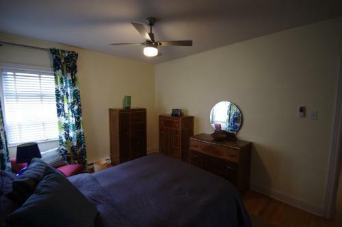Hostal L'adresse Botanique - 3 Rooms, Up To 6 Guests