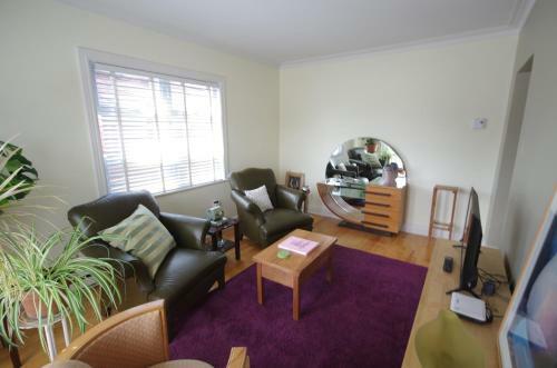 Hostal L'adresse Botanique - 3 Rooms, Up To 6 Guests