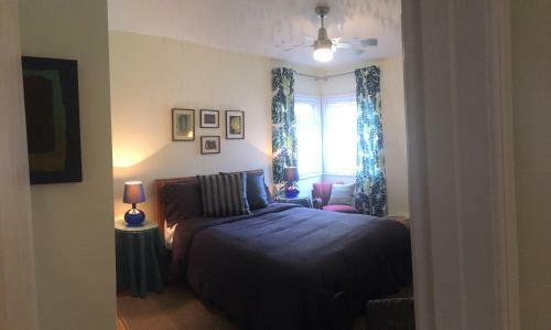 Hostal L'adresse Botanique - 3 Rooms, Up To 6 Guests