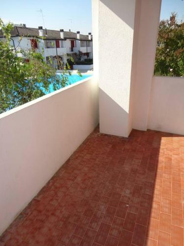 Villa In Front Of The Pedestrian Area With Pool