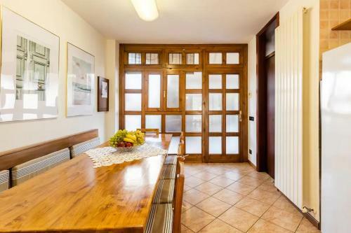 Spacious Villa - Private Garden Near The Sea/beach
