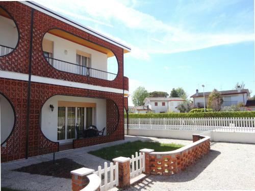 Beautiful Villa With Garden For 8 - Swimming Pools