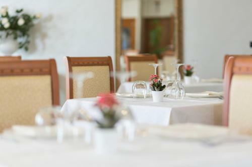 Li Pali Hotel & Restaurant