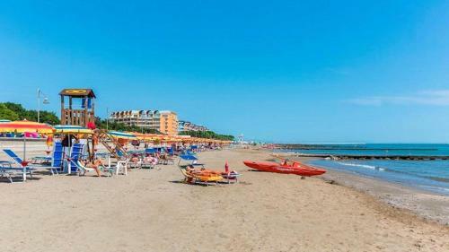 Nice Studio Apartment In A Great Location Near The Beach