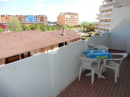 Beautiful Three-room Apartment For 6 People A C