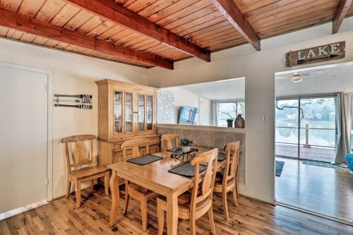 Riverfront Retreat With Game Room, Large Deck And Grill