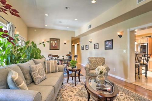 Luxury Tucson Home With Game Room And Spa Master Retreat