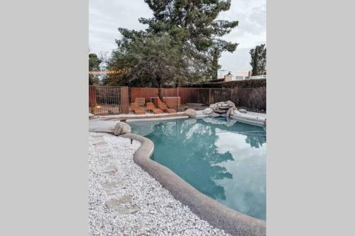 The Rosewood Adobe - Private Retreat W/pool