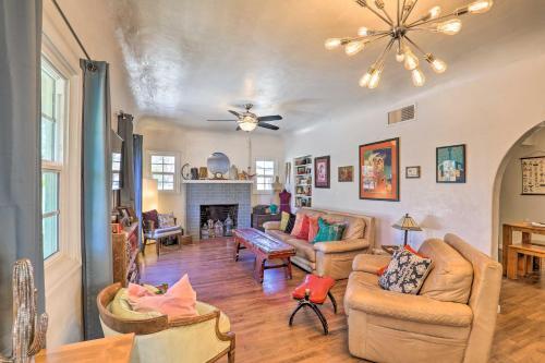 Stunning Tucson Home 3 Patios, Unique Decor!