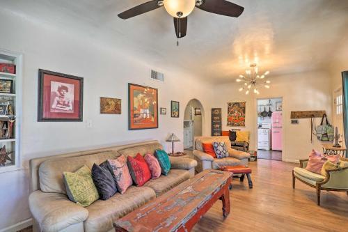 Stunning Tucson Home 3 Patios, Unique Decor!