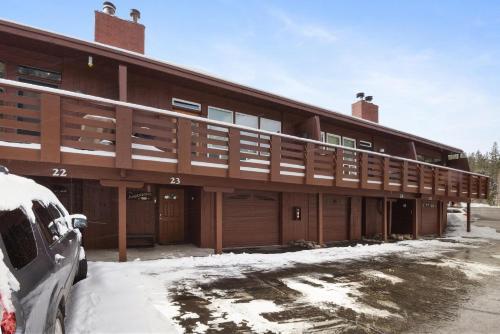 Alpine Manor Retreat