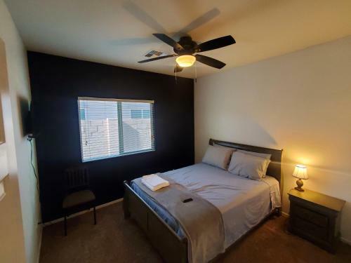 Hostal Phoenix Iii, Minutes To Airport And Downtown