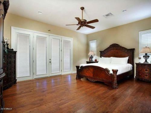 North Phoenix Hillside 4 Bdrm Wviews & Hot Tub
