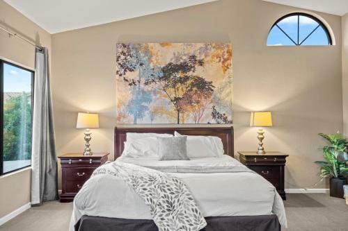 Premier Hosts Present Scottsdale Luxury Oasis With Lagoon Pool