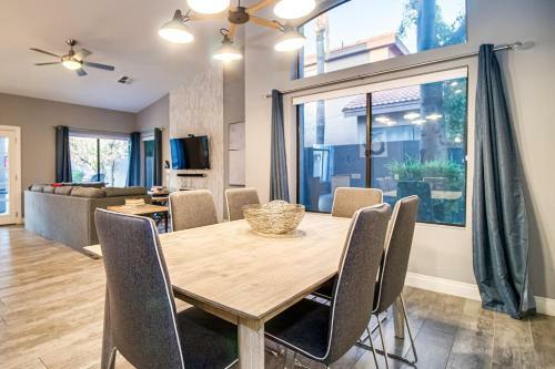 Luxury Modern Home Whtd Pool In North Scottsdale